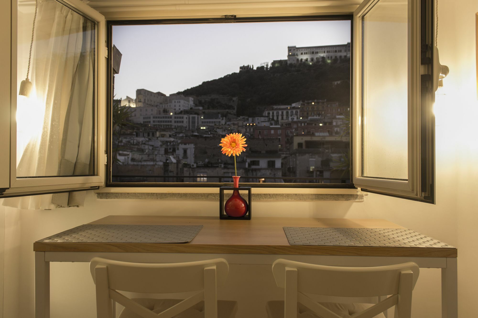 Sui Tetti Di Napoli